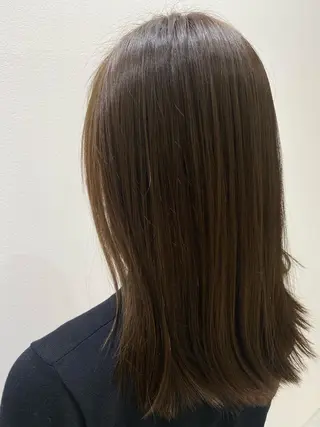 セミロング カラー コルソケーツー　梅田茶屋町(corso k-two)所属・三村 さゆみのヘアスタイル