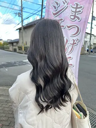 カラー 山本 瑠華のヘアスタイル