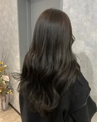 ロング 🌐NATSUMI 🌐【寒色カラー】のヘアスタイル