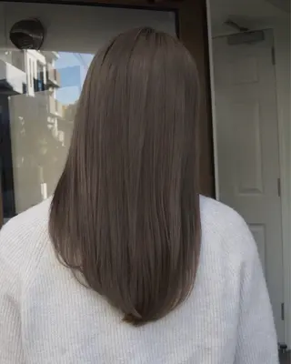 カラー navile 銀座 角田 龍太のヘアスタイル