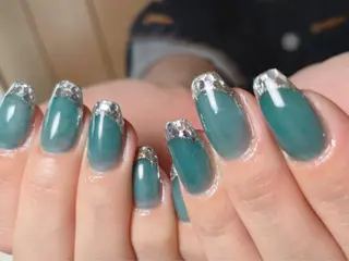 ネイル 蓑原 佳央里のネイルデザイン