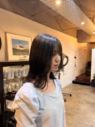 ミディアム 松原 樹里のヘアスタイル