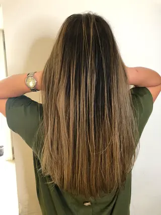 ロング カラー ブリーチカラー🌈 石垣翔太のヘアスタイル