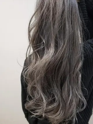 ロング カラー 尾野 恭平のヘアスタイル