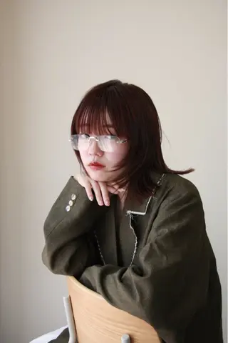 ミディアム SiSTA 自由が丘所属・自由ヶ丘 ボブ/レイヤーのヘアスタイル