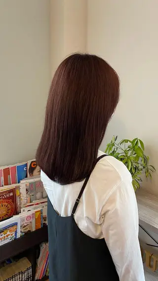 セミロング カラー さかい しいなのヘアスタイル
