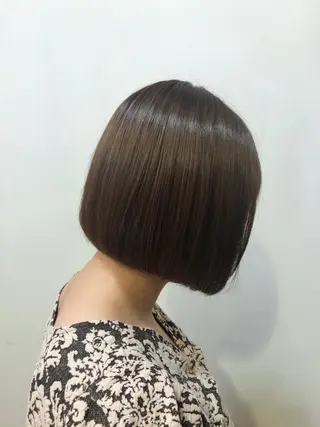 ショート カラー 🕊鈴木李歩🤍 ボブ/似合わせカットのヘアスタイル