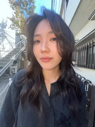 ロング レイヤーカット\ウル フ　chinatsuのヘアスタイル