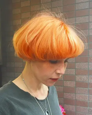 ショート ブリーチ、パーマ 西部笑のヘアスタイル