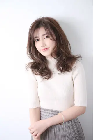 セミロング パーマ GRANMASH丸川 典太のヘアスタイル