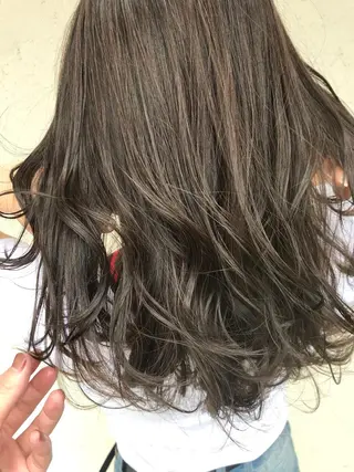 ミディアム カラー 艶髪育成サロン 京橋　shinのヘアスタイル