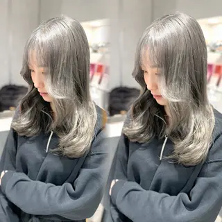 セミロング カラー ハッシュカット レイヤー池袋のヘアスタイル