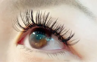 マツエク・マツパ 𝐘𝐎𝐒𝐇𝐈 𝐌𝐈🌞🏝のマツエク・マツパデザイン