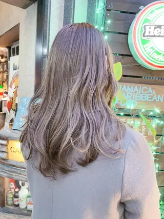 セミロング カラー パーマ ヘアアレンジ ネイル マツエク・マツパ アイブロウ Chic シックのヘアスタイル