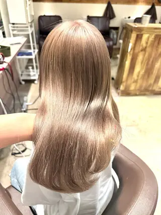 セミロング カラー 岸本 一誠のヘアスタイル