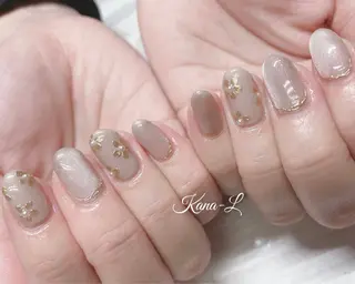 ネイル 芦辺 香奈のネイルデザイン