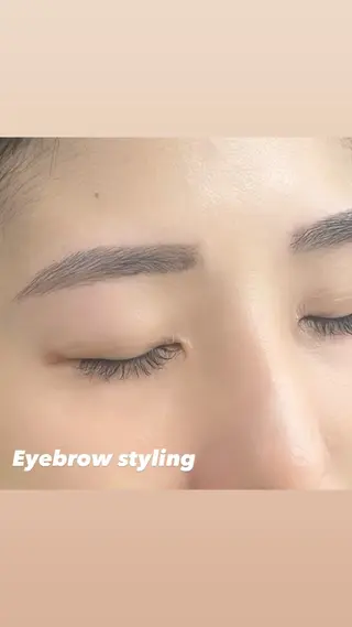 アイブロウ GO TODAY シェアサロン 銀座Eclara店所属・Eyelist chikaのマツエク・マツパデザイン