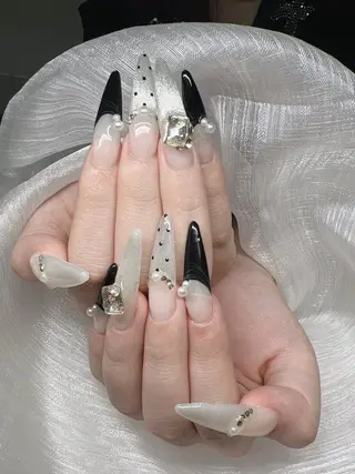 ネイル Lee Nails チップ長さだし専門店のネイルデザイン