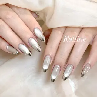 ネイル RAFFINE haru🦋🩵のネイルデザイン