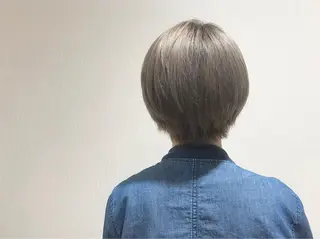 ショート カラーリスト菅澤 岳のヘアスタイル