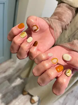 ネイル une／YUKINA 🫧大人nuanceのネイルデザイン