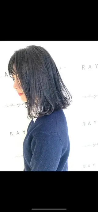 セミロング ハニーバイ コードのヘアスタイル