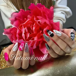 ネイル 大澤 瞳のネイルデザイン