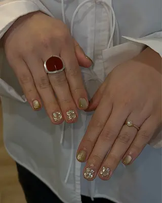 ネイル Nes.Nail所属・Miyagi Asamiのネイルデザイン