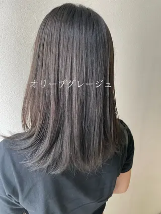 ミディアム カラー 沢田 瞳のヘアスタイル
