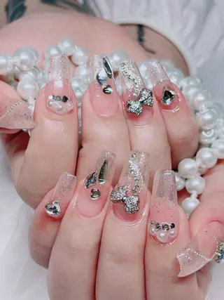 ネイル Cutil Nailsalon所属・Cutil. Nail🌈のネイルデザイン