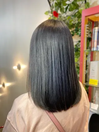 セミロング ゆぴ☾‪/推しカラー /ハイトーンのヘアスタイル