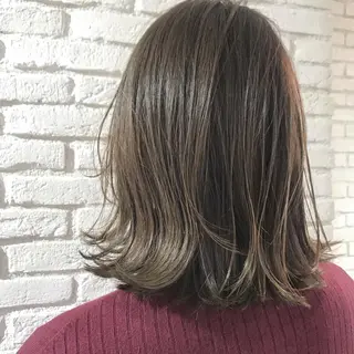 ミディアム カラー 伊 杏のヘアスタイル