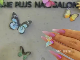 ネイル One Plus Nail Salonのネイルデザイン