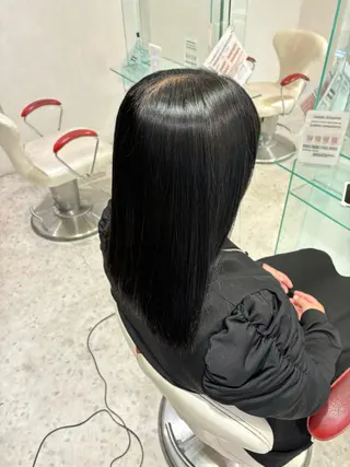 ロング 山田 梨央のヘアスタイル