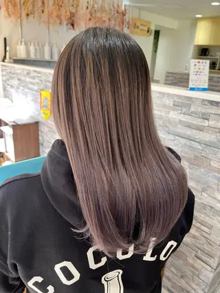 セミロング カラー ワタイショウタ 髪質改善✨眉毛サロンのヘアスタイル