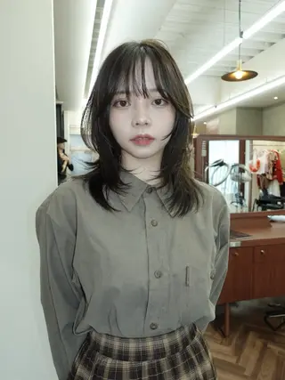 ミディアム カラー レイヤー専門家 ニュアンスカラー修のヘアスタイル