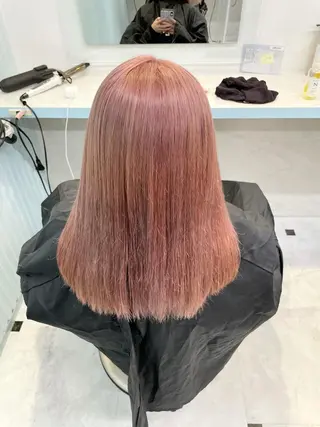 セミロング カラー 🩵ハイトーン 美咲🩵のヘアスタイル