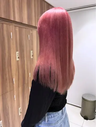 ロング カラー 長田 有加のヘアスタイル