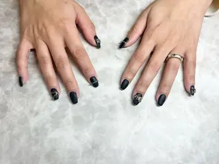 ネイル Rich to半田店所属・榊原 千莉のネイルデザイン