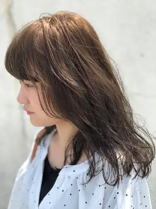 セミロング カラー 下北沢suu所属・AYAKA 下北沢suuのヘアスタイル