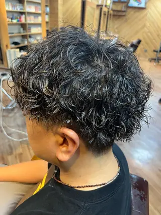 パーマ メンズ 高森 桃佳のヘアスタイル