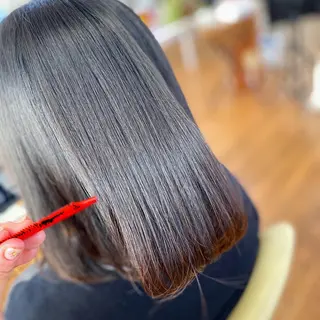 ミディアム 荒木 ひろかのヘアスタイル