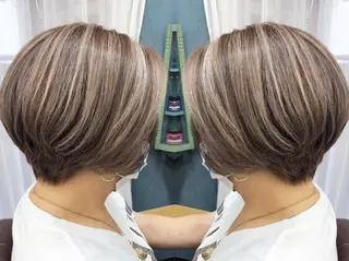 ショート カラー rollen所属・美魔女 美容師NAOのヘアスタイル