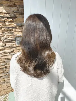 セミロング カラー 美髪✨艶髪✨髪質改善 カラー特化❕阿部里美のヘアスタイル