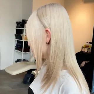 ロング カラー ブリーチなしピンク 赤井龍斗のヘアスタイル