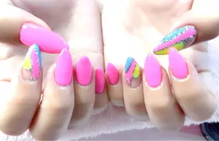 ネイル e.nail所属・和賀井 恵理のネイルデザイン