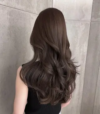 ロング カラー EARTH あいかのヘアスタイル