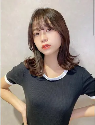 セミロング うる艶カラー🤍 SAKI🧸錦糸町のヘアスタイル