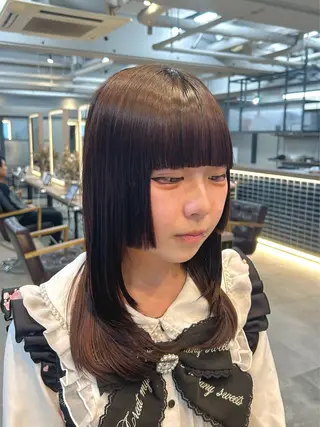 セミロング 赤みなしカラー🍐/ 艶髪✨/ririkaのヘアスタイル