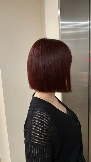 ショート ハイトーン/カット モデルKazuhaのヘアスタイル